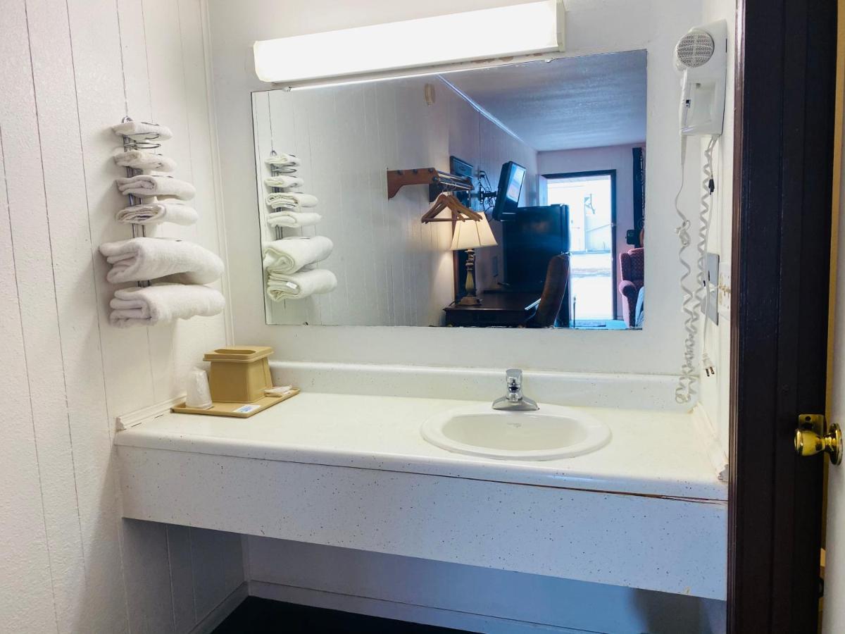 Gateway Inn Sullivan 외부 사진